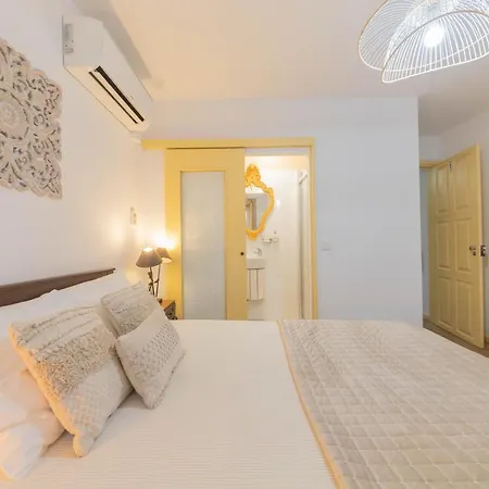 Casa Sa Noronha Old Town Guest house